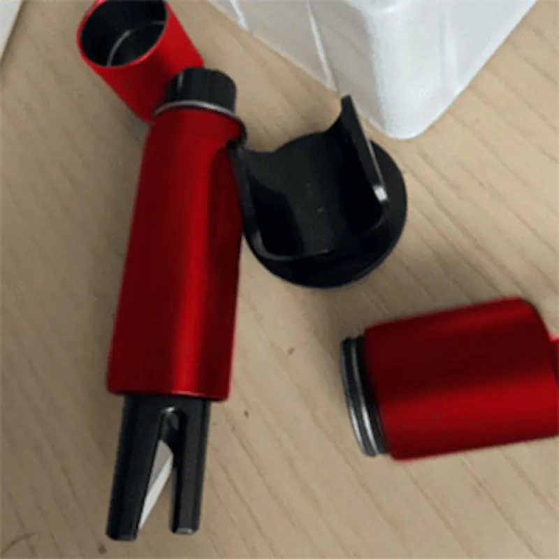 Mutter mit Safekey am Schlüsselbund — immer dabei